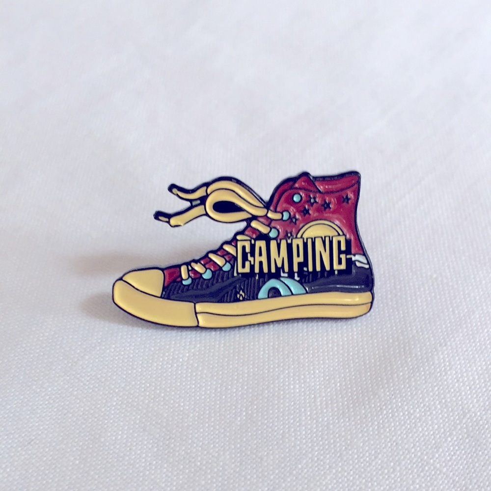 🍏50% OFF/3+...Camping Sneaker Pin